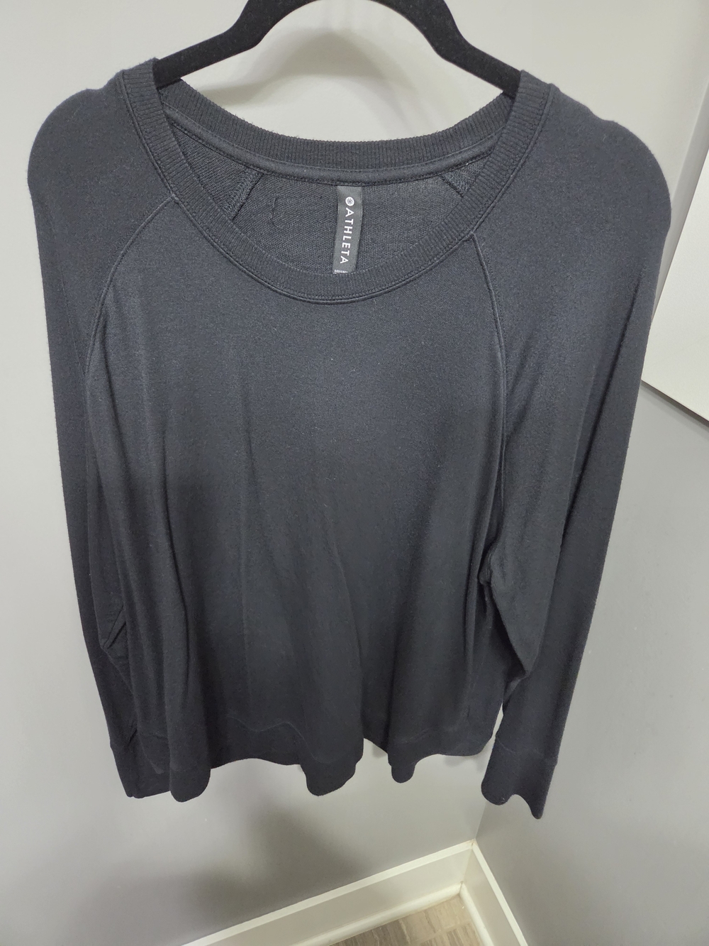 Athleta Black Lightweight Crewneck Pullover